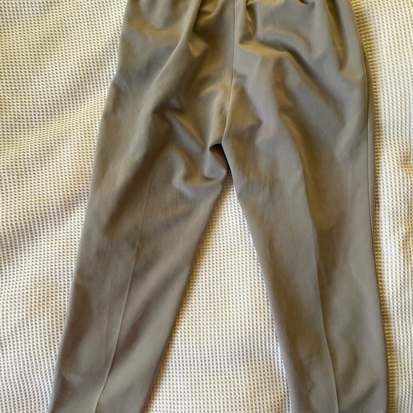 Babaton Taupe pants NWOT - Picture 4 of 5